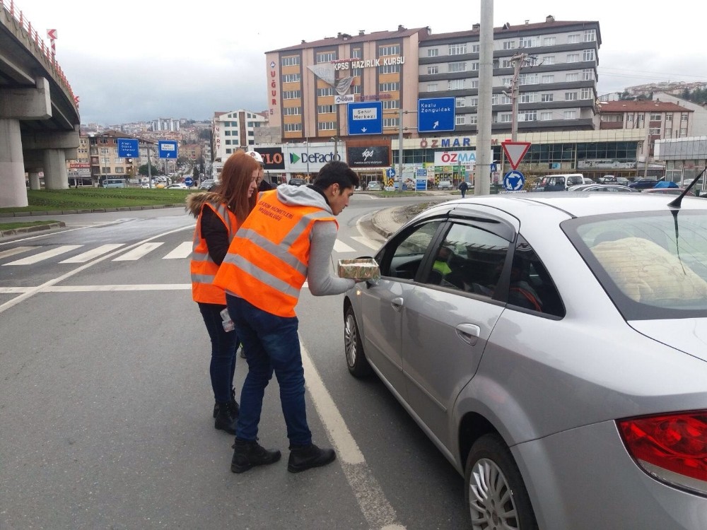 Bülent Ecevit Üniversitesi öğrencilerinden trafik kazalarına yönelik farkındalık