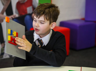 Lego’dan görme engelli çocuklar için Braille öğrenmeye yardımcı bloklar