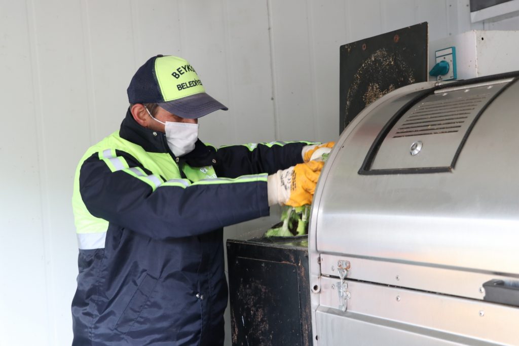 Pazar atıkları tarımla sofralara dönüyor