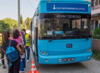 İzmir Büyükşehir Belediyesi’nden 20 bin öğrenciye destek
