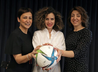 Kotex ve Kızlar Sahada kadın futbolu için el ele verdi