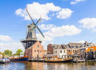 Hollanda’nın Haarlem şehrinde iklime zarar veren koşullarda üretilen et reklamlarına yasak getirildi