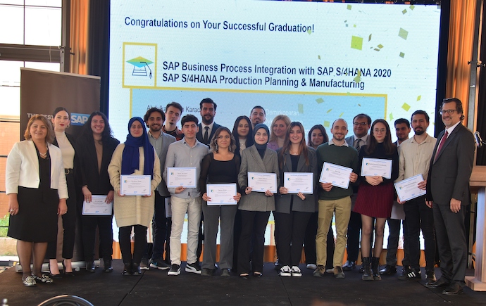 SAP Genç Profesyoneller Programı yeni dönem mezunlarını verdi