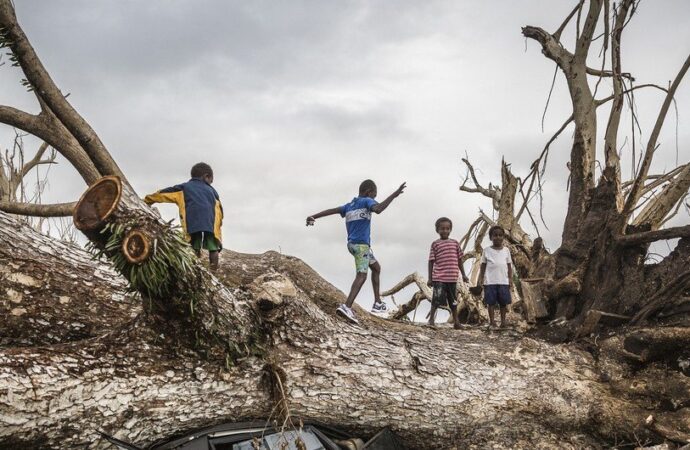 UNICEF, çocukları iklim zararlarından korumak için ‘’The Today and Tomorrow’’ girişimini başlattı