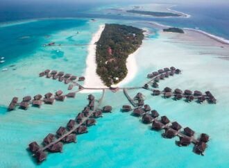 İklim değişikliği nedeniyle yok olma tehlikesi altında olan cennet belde Maldivler