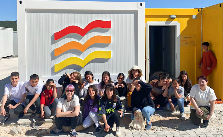 Suna’nın Kızları’ndan deprem bölgesine Çocuk Yaşam Merkezleri