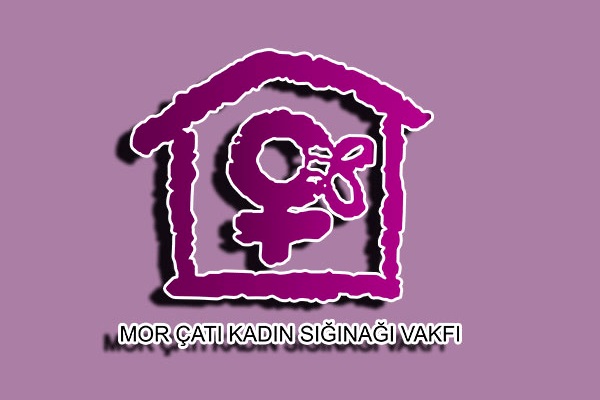 Mor Çatı’dan kadına yönelik şiddetle mücadelede dünya deneyimlerine dair iki yeni yayın