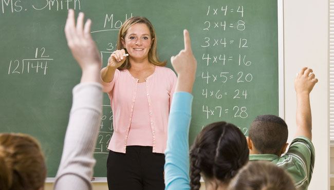 TEGV geleceğe ışık tutan öğretmenlerimizin 24 Kasım Öğretmenler Gününü kutluyor 