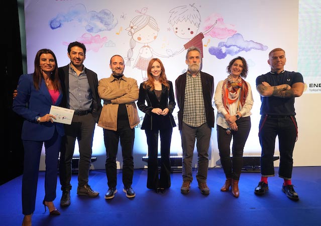 Eşitliğin sesi, bebeklerin ninnisi olacak 