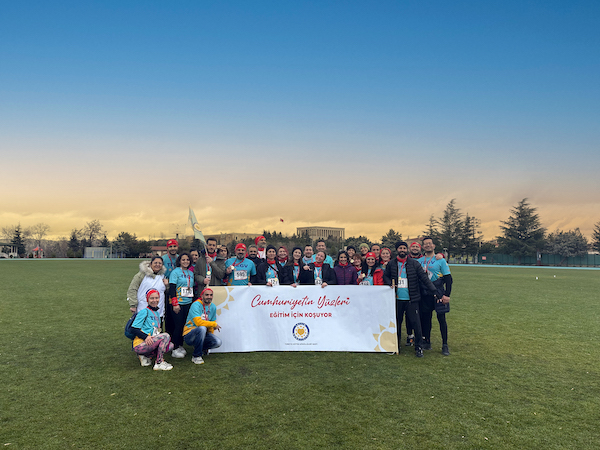 Cumhuriyetin Yüzleri Eğitim için Koşuyor kampanyasıyla 5 bin 564 çocuğa ulaşıldı