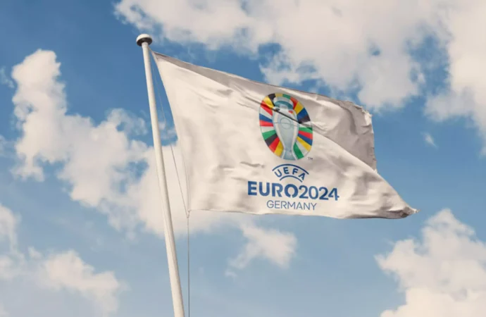 UEFA karbon dengeleme için iklim fonu başlattı