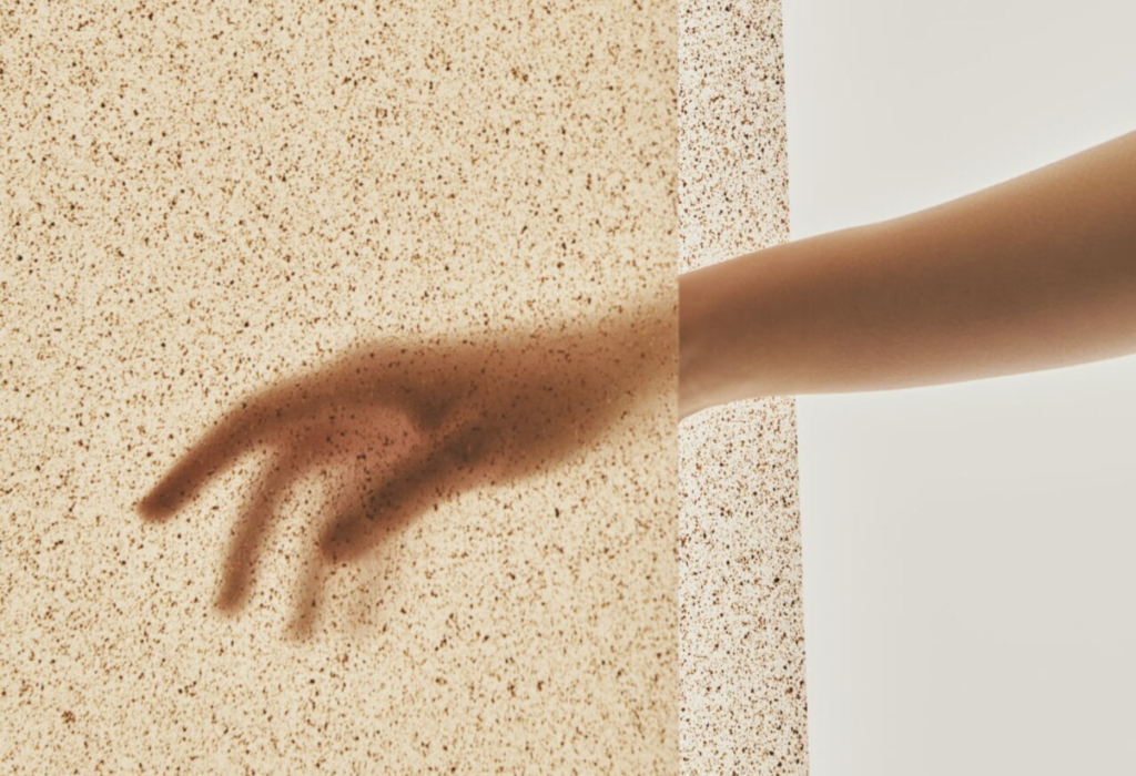 Geri dönüştürülmüş elma atıkları kumaşa oluyor