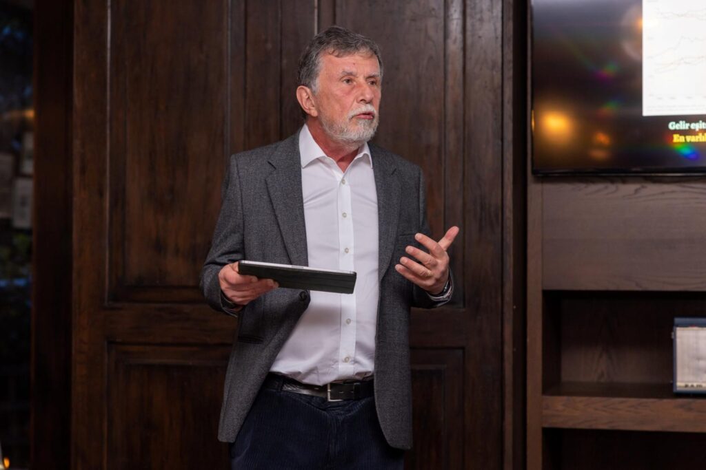 Geleceğin Paradigması: Kırılım ve Sürdürülebilirlik Manifestosu 