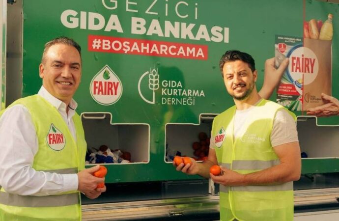 Fairy, Gıda Kurtarma Derneği ile Türkiye’nin ilk Gezici Gıda Bankası’nı deprem bölgesinde hizmete aldı
