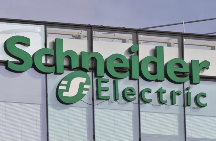 Schneider Electric: Yapay zeka elektrik faturalarını azaltalacak kıvılcım olabilir