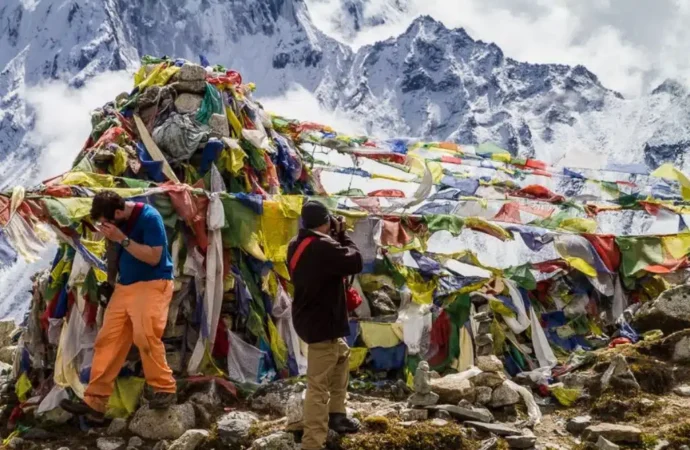 Everest Dağ tırmanışlarının artan popülaritesi kirlilik yaratıyor