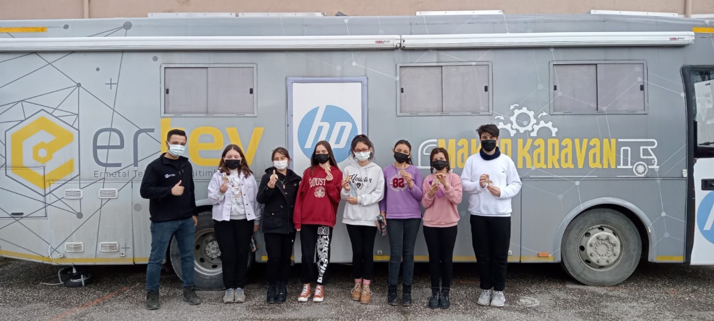 İcat çıkaran ve kurcalayan nesiller istiyoruz