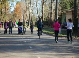 Yaklaşık 1.8 milyar yetişkin yeterli fiziksel aktivite yapmadıkları için hastalık riski altında