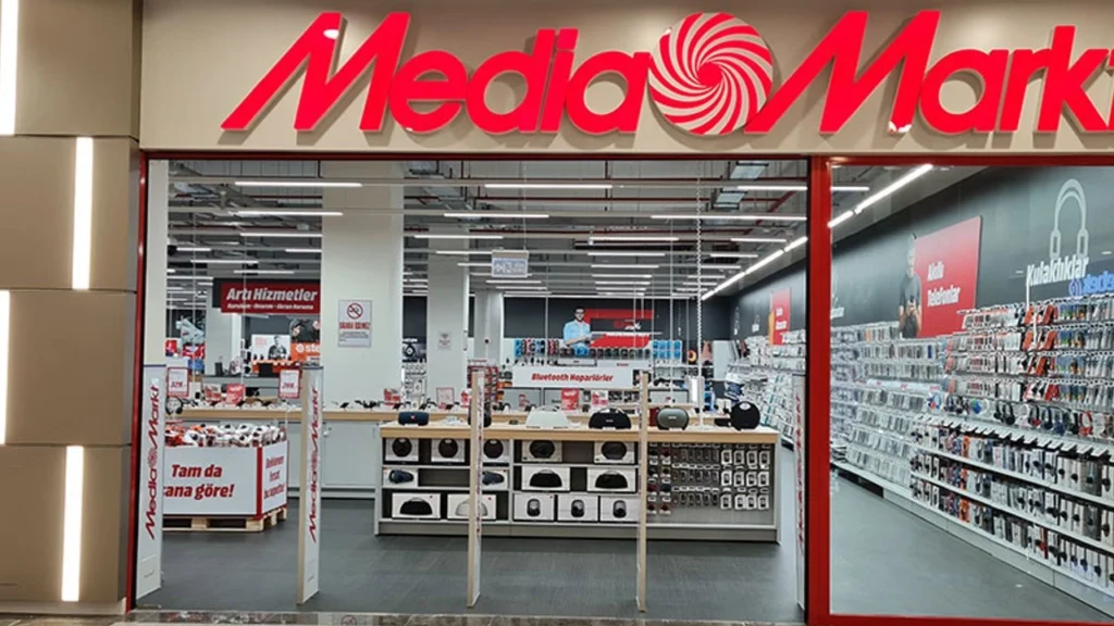 MediaMarkt İstanbul’daki tüm mağazalarını görme engelliler için daha erişilebilir hale getirdi