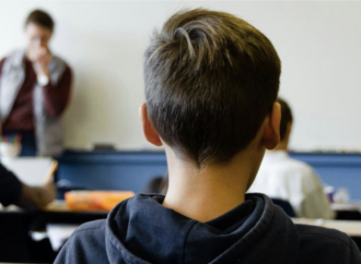 DSÖ: Okulda artan baskılarla karşı karşıya olan ergenler ailelerinden de yeterli destek alamıyor 