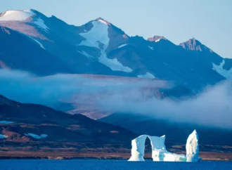 Donald Trump yüzde 80’i buzlarla kaplı Grönland’ı neden istiyor?