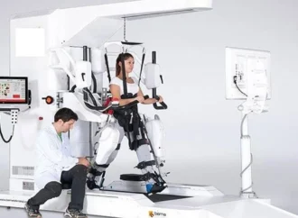 Çinli bilim insanları beyin-omurilik implantıyla felçli hastanın tekrar yürüyebilmesini sağladı
