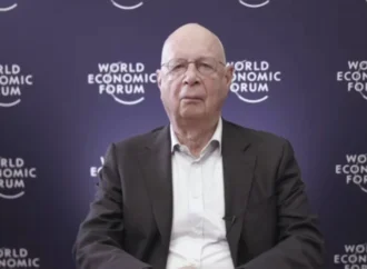 Dünya Ekonomik Forumu’nda bir dönem sona erdi: Klaus Schwab görevi bıraktı