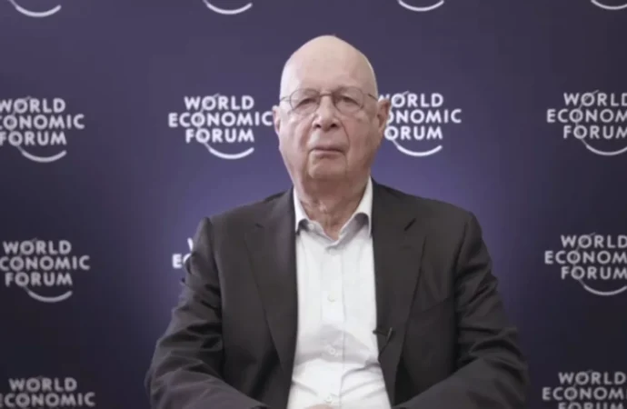 Dünya Ekonomik Forumu’nda bir dönem sona erdi: Klaus Schwab görevi bıraktı