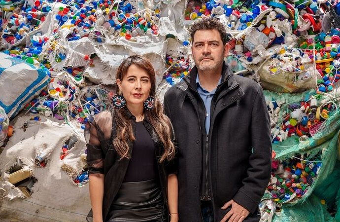 Plastik atıkları okul binasına dönüştüren yenilikçiler