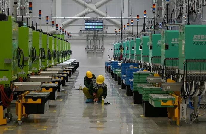 Lego yenilenebilir enerjiyle çalışan fabrikasını açtı
