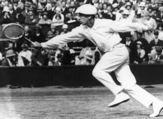 René Lacoste: Hayallerine tutunmaktaki inadı nedeniyle timsah lakabını kazanan tenisçi ve girişimci