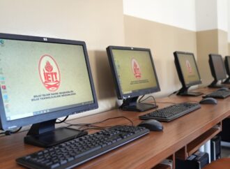 İETT’NİN gençlere teknoloji desteği sürüyor