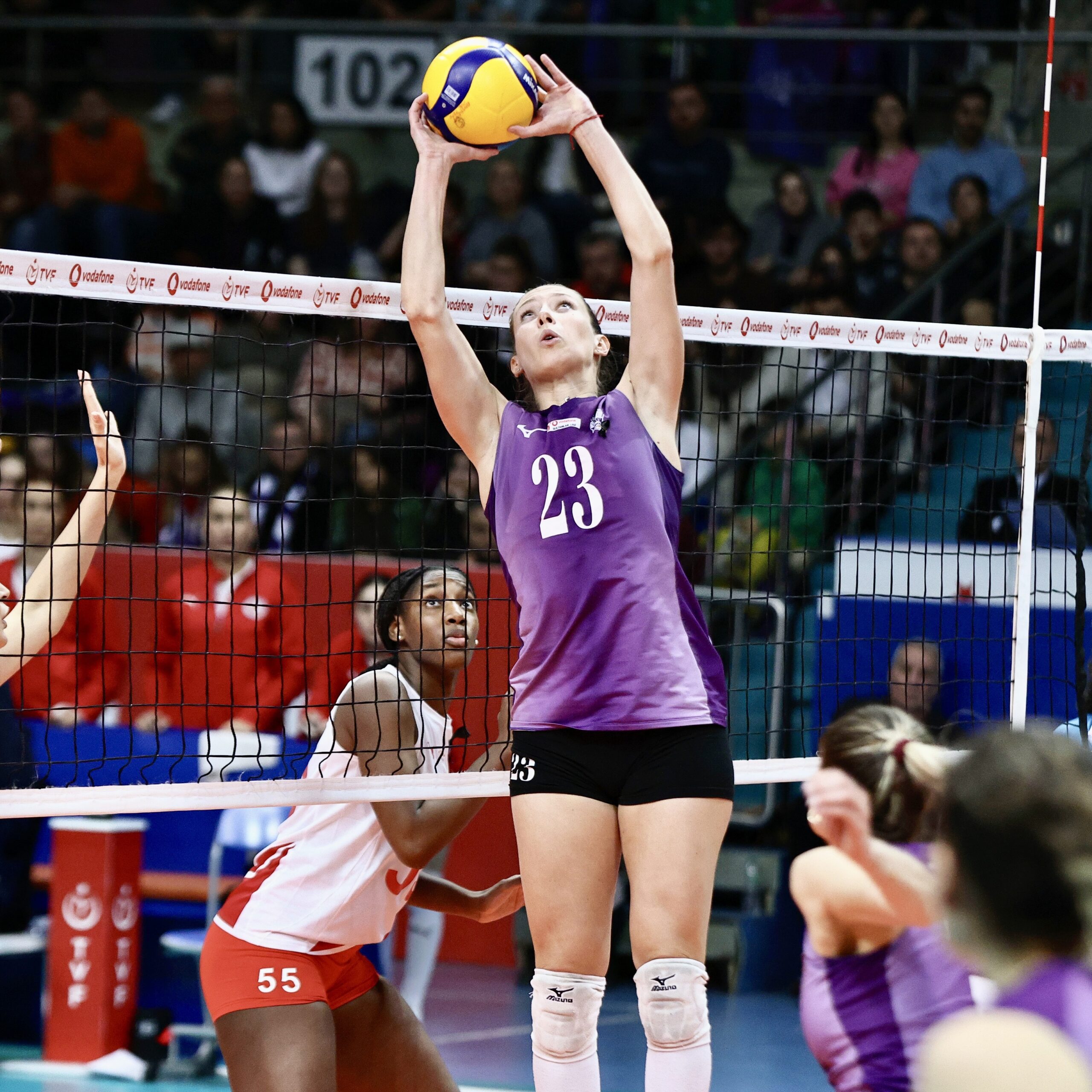 Sporu toplumsal faydaya çeviren Zeren Group çocukların 1 yıllık eğitimine katkı sağladı