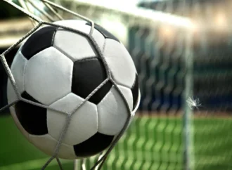 Türkiye’de futbol giderek politik bir çizgide mi şekilleniyor?