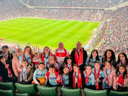 Türkiye Eğitim Gönüllüleri Vakfı (TEGV) ve Prometeon Türkiye, çocukları milli maç heyecanında buluşturdu