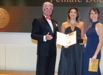 Ebru Yıldız Almanya’da ”Yılın Kadın Doktoru” seçildi