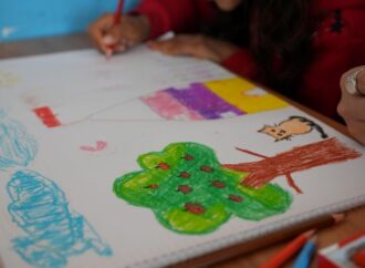 TAÇ ve TOG iş birliğiyle yürütülen “benim renkli sınıfım” projesi bu kez Şanlıurfa’da hayata geçirildi