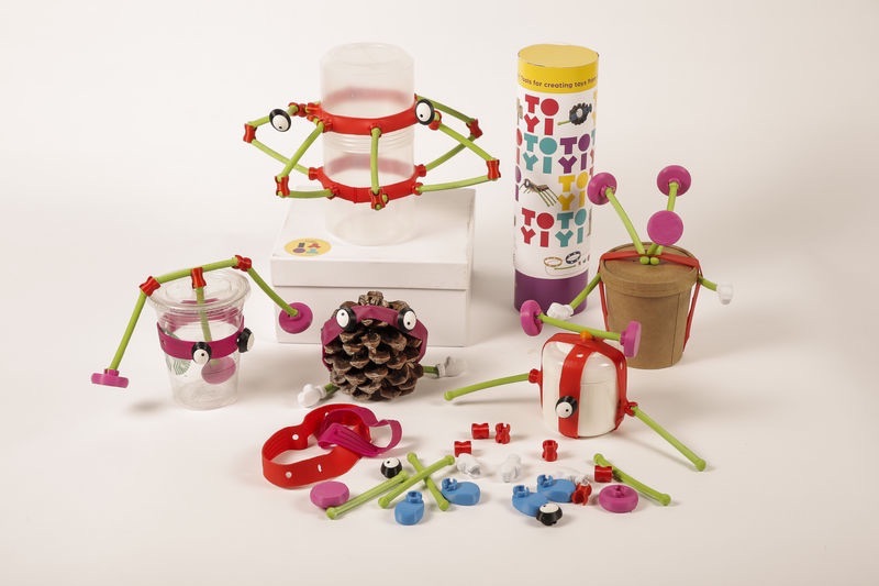Çocuklar için yaratıcılıklarını destekleyen oyuncaklar tasarlıyorlar