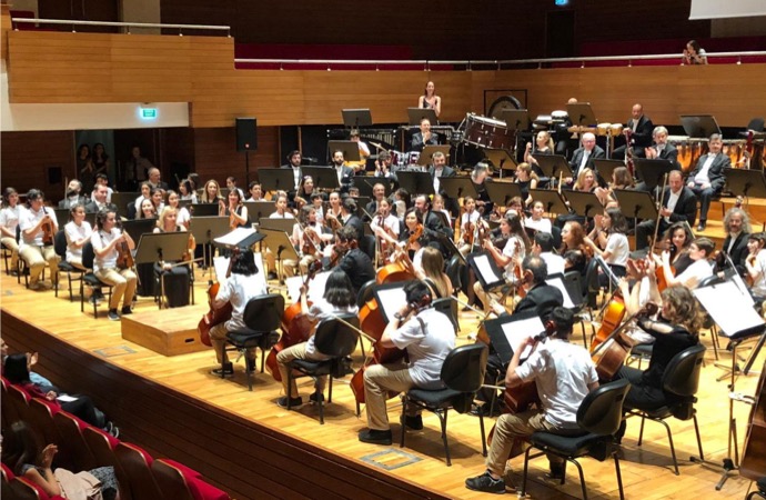 İnci Vakfı Çocuk Orkestrası, İzmir Devlet Senfoni Orkestrası ile el ele