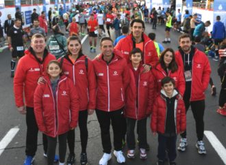 Ünlü isimler çocuklar için koştu