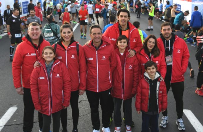 Ünlü isimler çocuklar için koştu