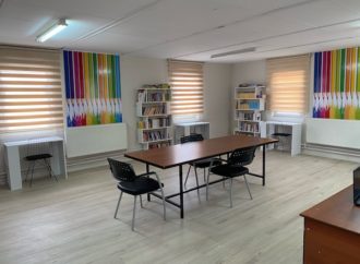AstraZeneca Türkiye Gönüllülük Takımı, Elazığ Akçakiraz İlkokulu’na yeni bir kütüphane kazandırdı