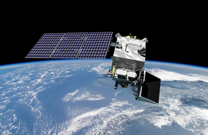 NASA’nın yeni iklim gözlem uydusu PACE uzaya fırlatıldı