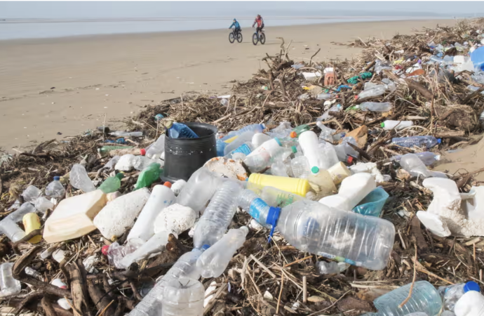 Dünyadaki plastik kirliliğinin yarısı 60 şirketten kaynaklanıyor 
