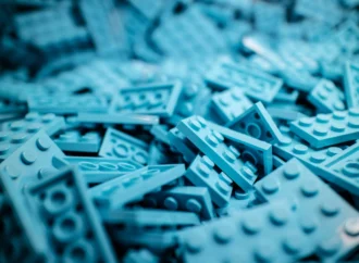 LEGO daha temiz bir gelecek için Climeworks ile birlikte çalışacak