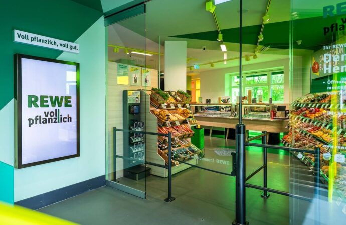 REWE süpermarket zincirinin %100 vegan mağazasının altı aylık başarısı