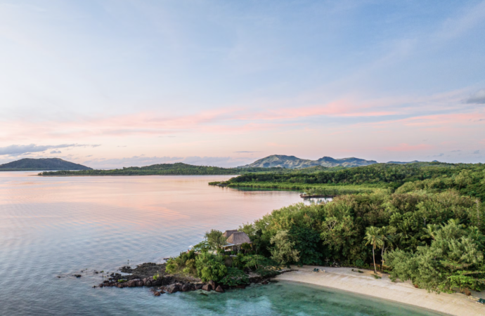 Fiji’deki bazı oteller tatilcileri çalıştırıyor ama keyifle