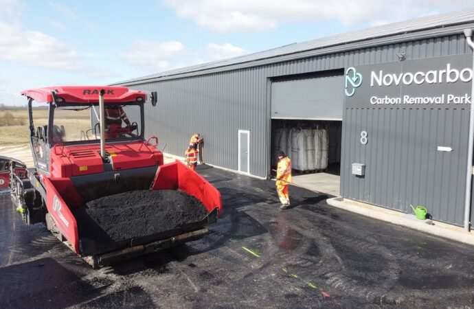 Hamburg merkezli Novocarbo girişimi karbon depolayan asfalt projesini başlattı