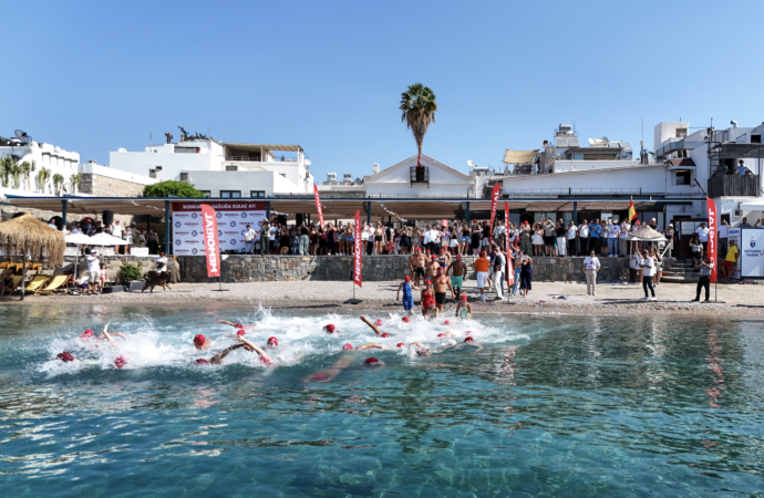 Memorial ve Yüzme Federasyonu Bodrum’da sağlığa kulaç attı