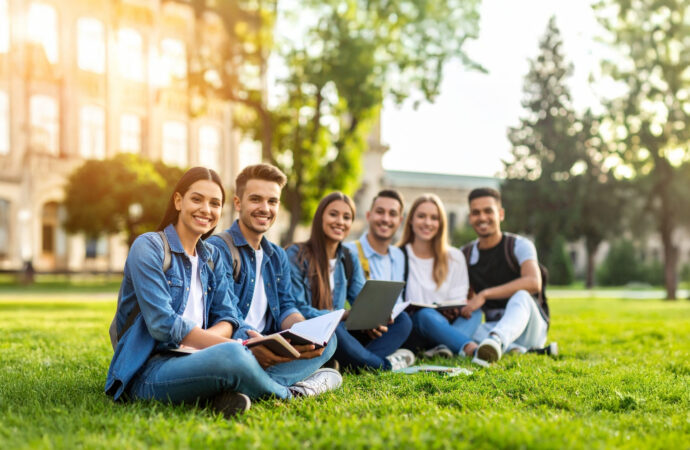 Darüşşafaka Cemiyeti Eğitimde Fırsat Eşitliği (EFE) Yükseköğrenim Bursu için başvurular başladı